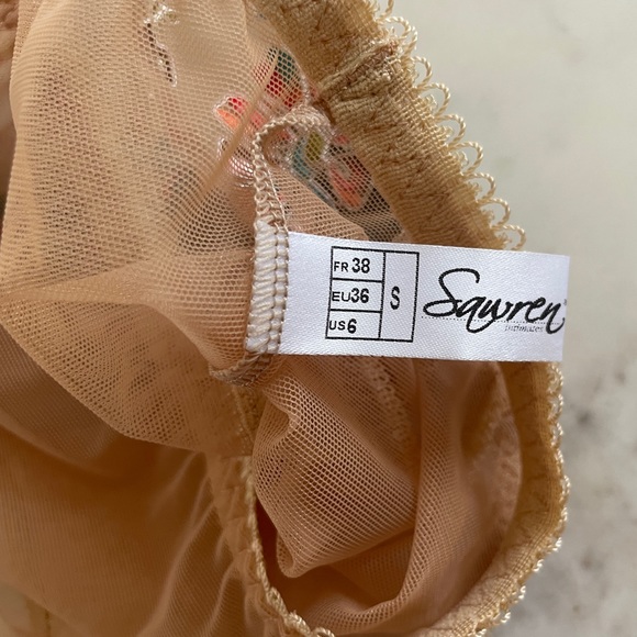 Sawren Intimates | European Lace Lingerie Set, Size 32E Top & Size Small Bottoms - Picture 13 of 15